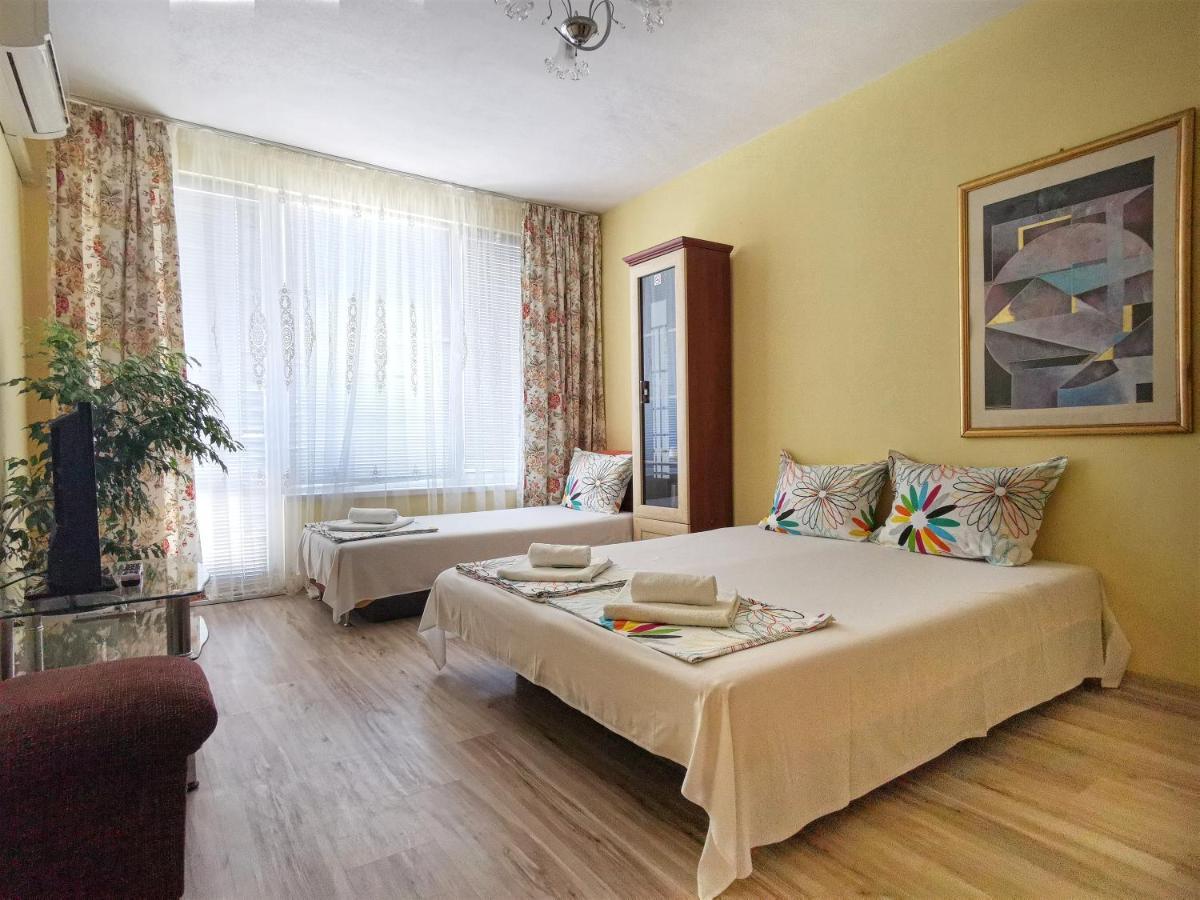 Амбър Апартамент И Стая За Гости Sosopol Exterior foto