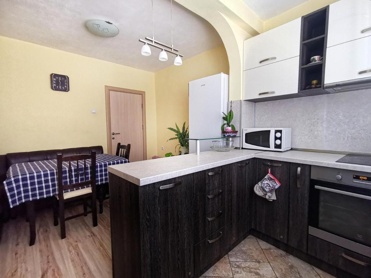 Амбър Апартамент И Стая За Гости Sosopol Exterior foto